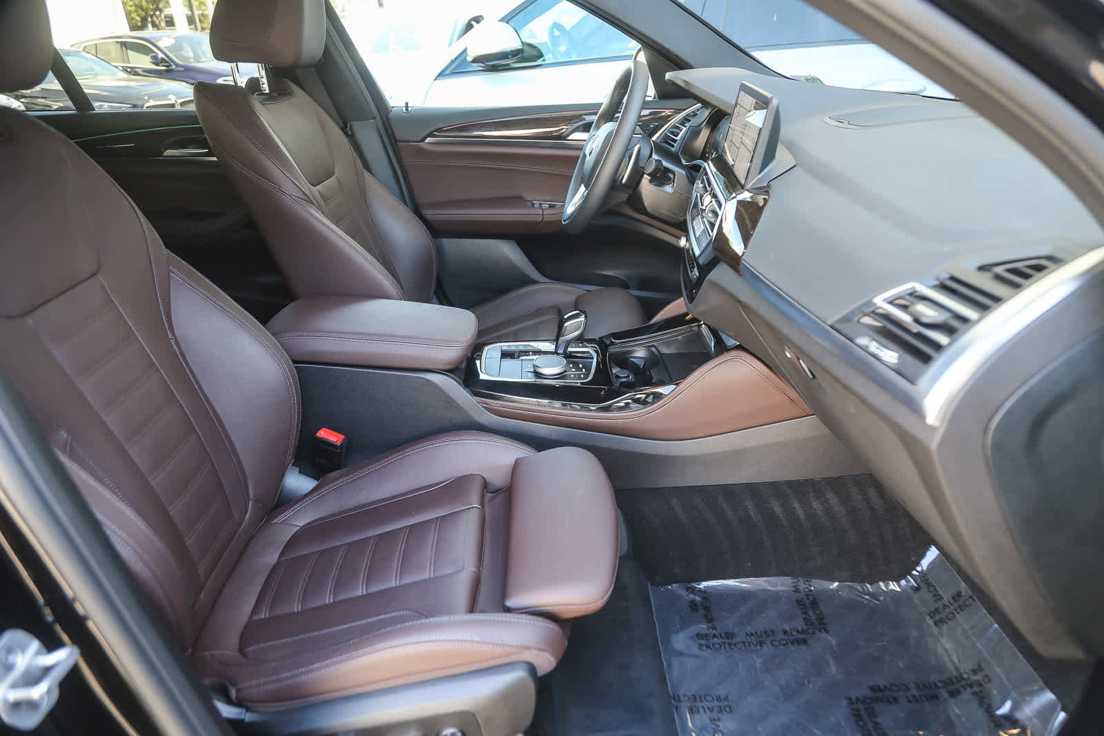 Used 2025 BMW X4 xDrive30i w/ Premium Package image 13