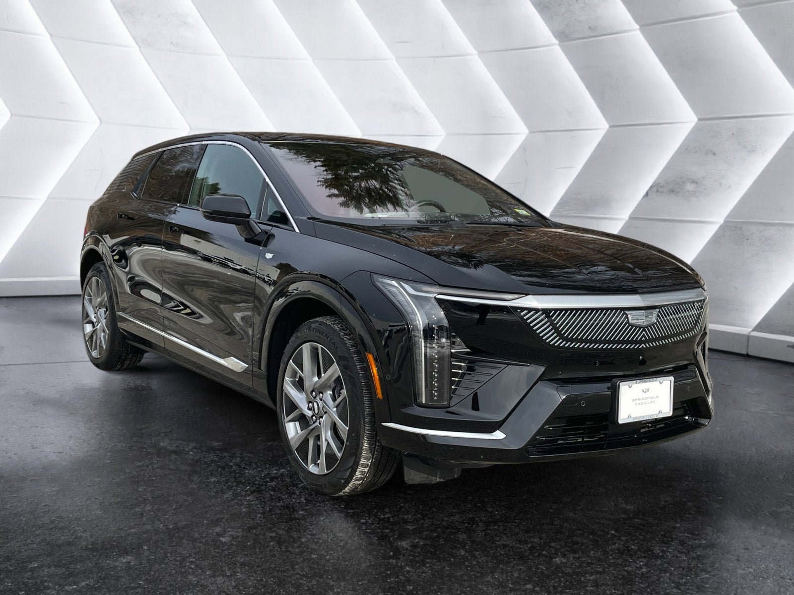 Used 2025 Cadillac Optiq Luxury 2 w/ LPO, Floor Liner Package AWD/4WD image 8