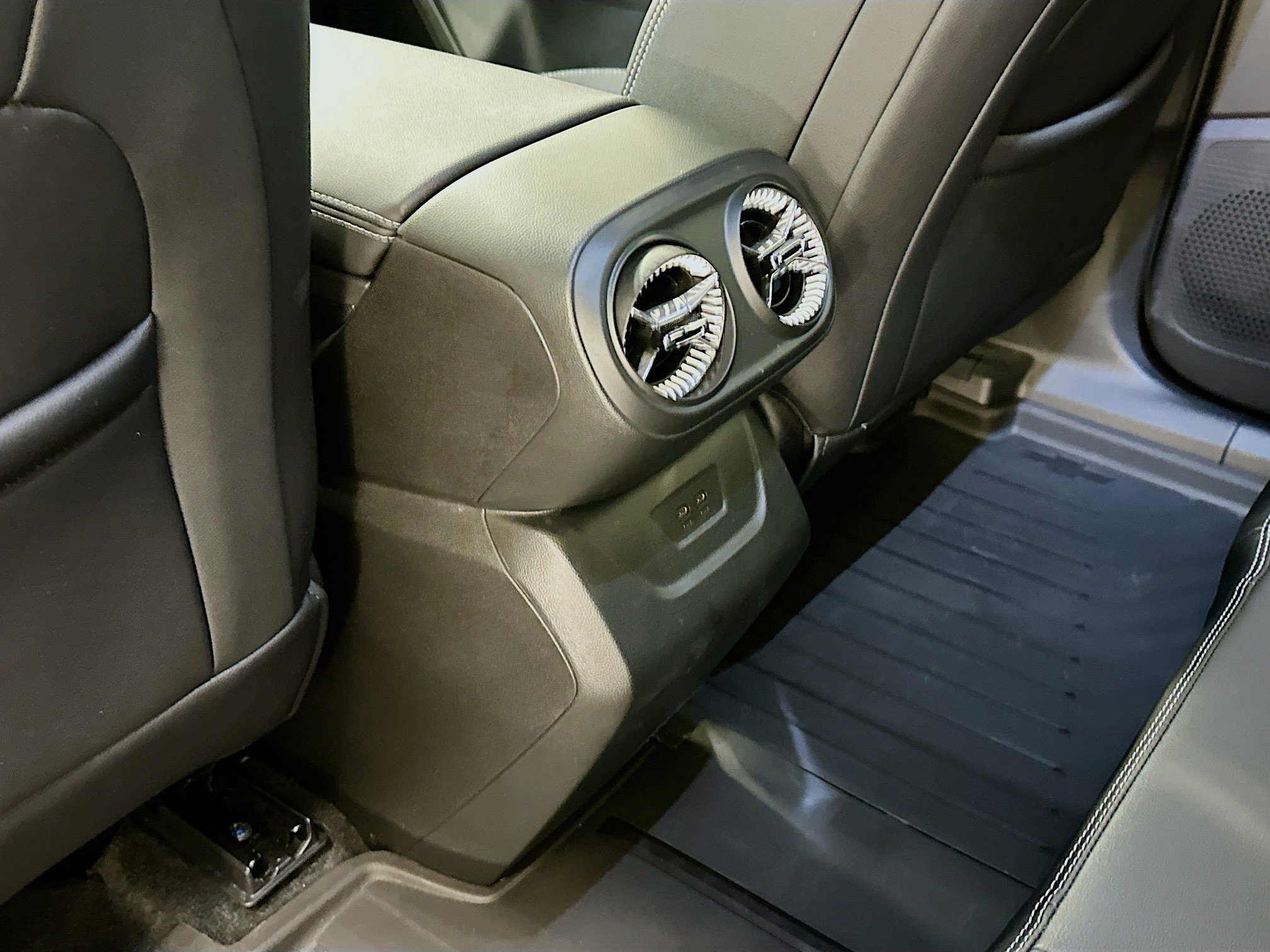 Used 2024 Chevrolet Blazer EV LT image 28