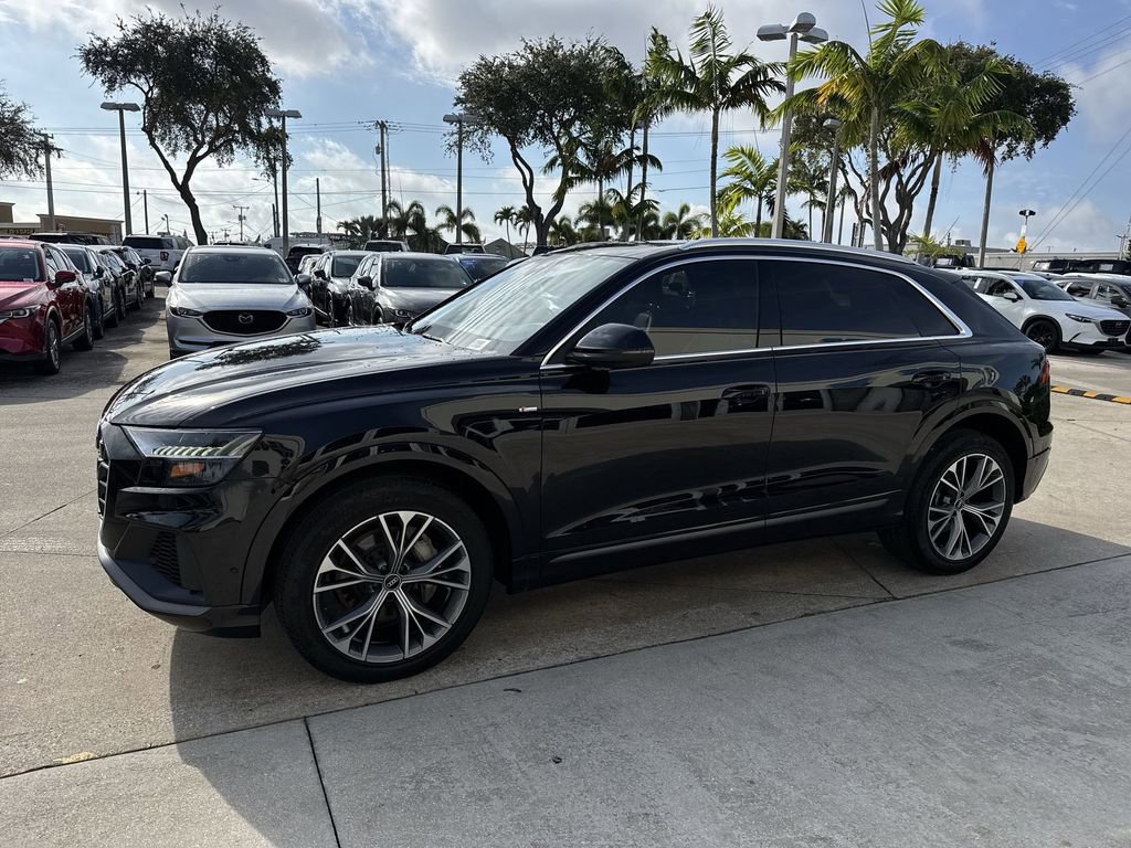 Used 2021 Audi Q8 Premium Plus w/ Premium Plus Package image 11