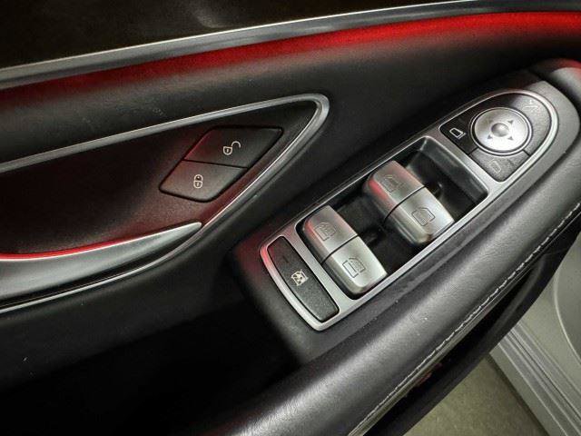 Used 2016 Mercedes-Benz Maybach S 600 image 33
