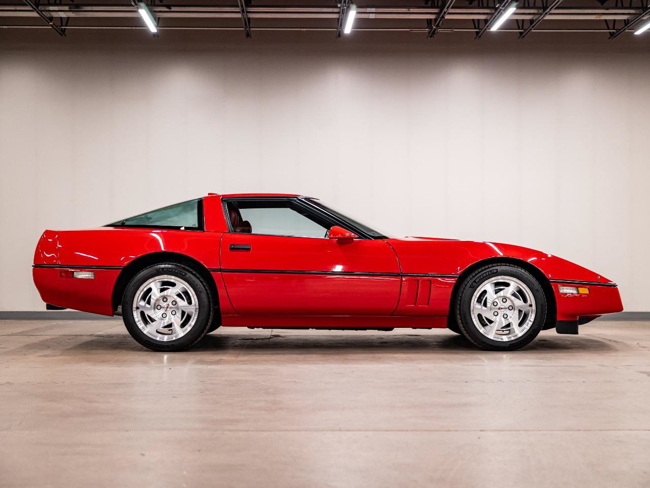 Used 1990 Chevrolet Corvette ZR-1 RWD image 7