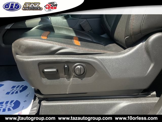Used 2020 GMC Sierra 1500 AT4 w/ AT4 Premium Package AWD/4WD image 11