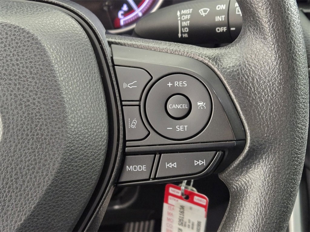 Used 2024 Toyota RAV4 LE image 28