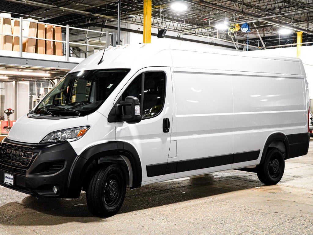 Used 2025 RAM ProMaster 3500 w/ Safety Group FWD image 3