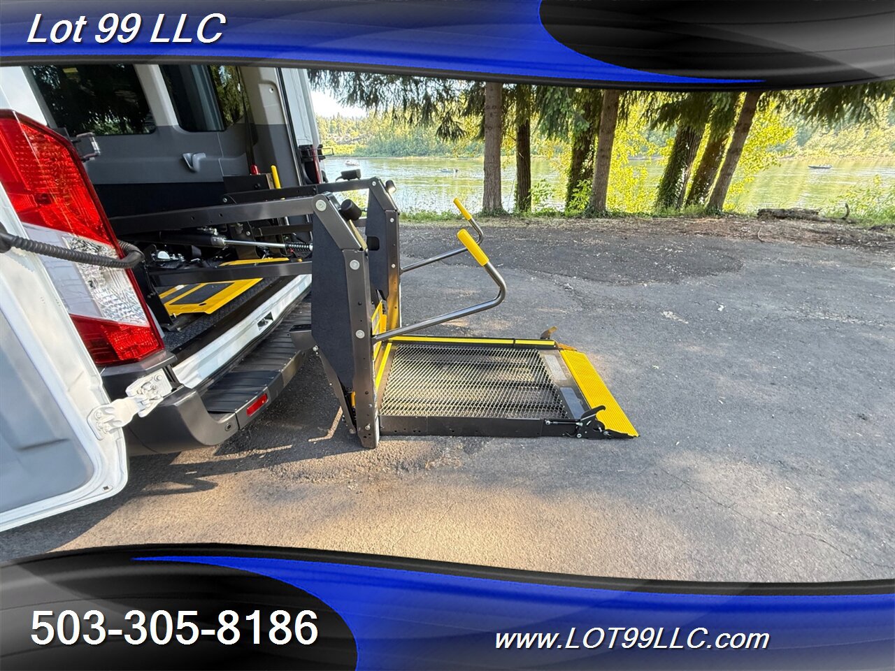 Used 2018 Ford Transit 350 XLT RWD image 21