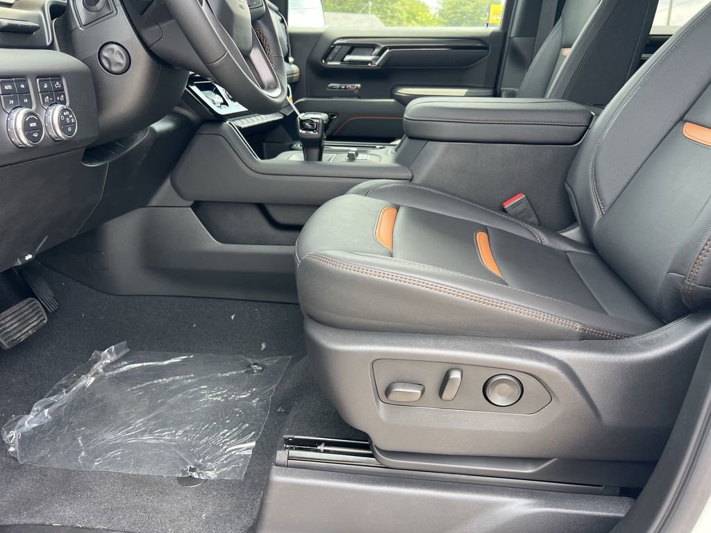 New 2025 GMC Sierra 1500 AT4 w/ Technology Package image 17