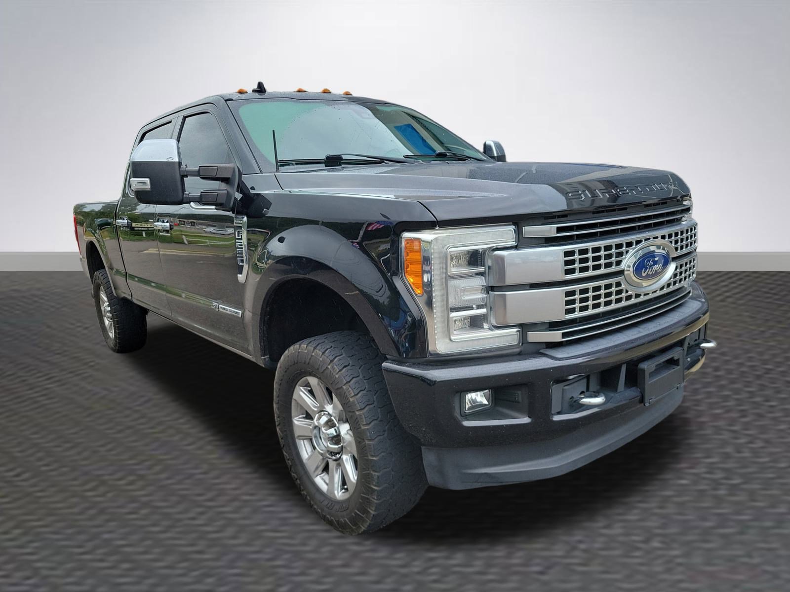 Used 2019 Ford F250 Platinum image 1