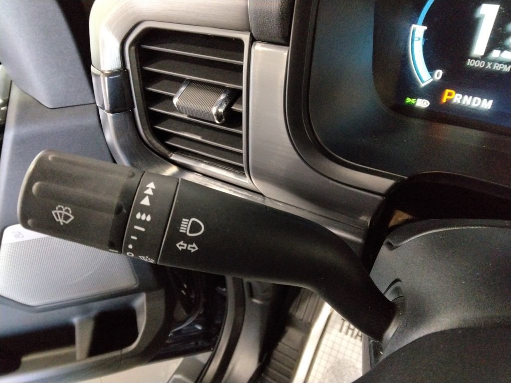 Used 2023 Ford F150 Lariat w/ Equipment Group 502A High image 14