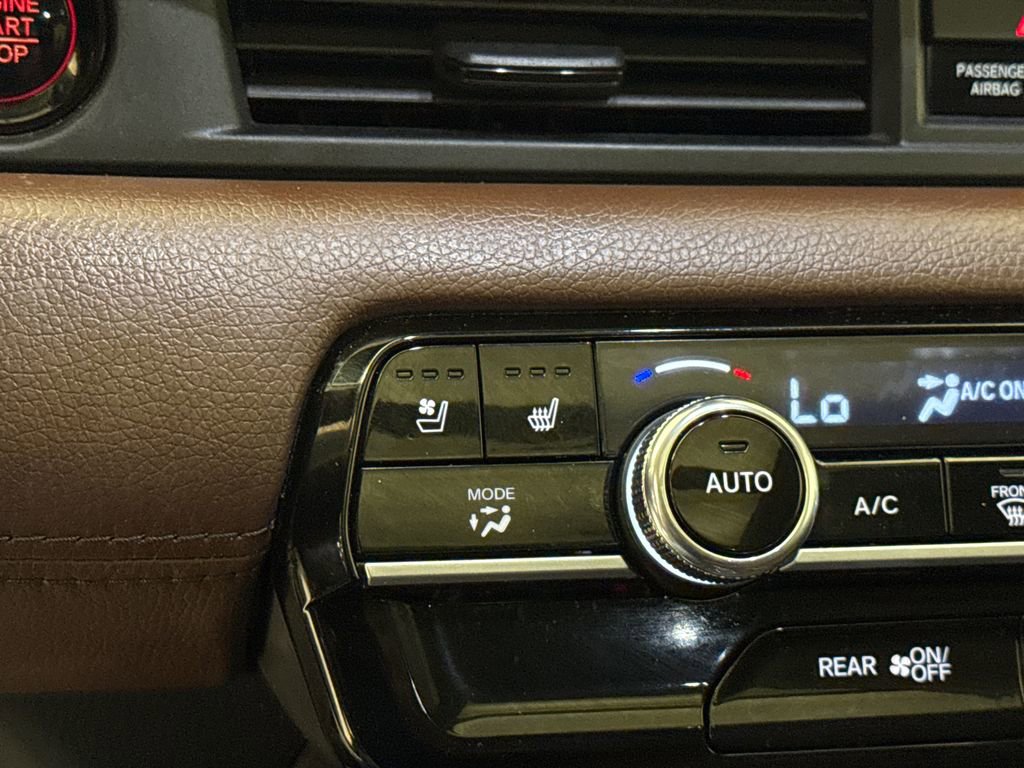 Certified 2025 Honda Pilot Elite image 31