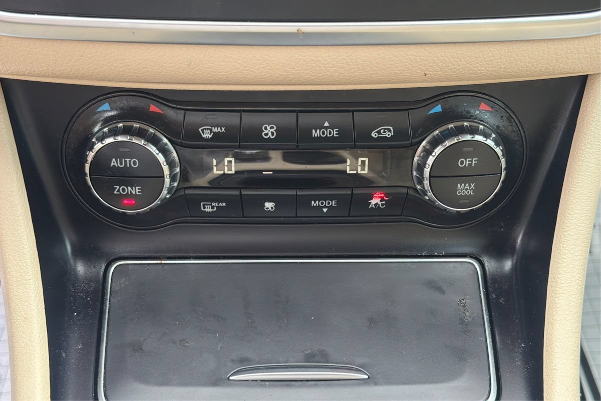 Used 2020 Mercedes-Benz GLA 250 w/ Convenience Package image 34