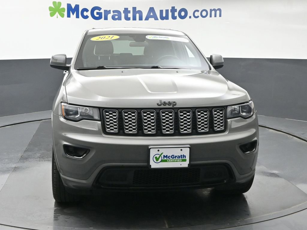 Used 2021 Jeep Grand Cherokee Laredo X AWD/4WD image 4