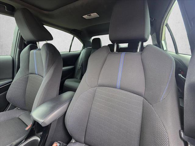 Used 2020 Toyota Corolla SE w/ SE Premium Package FWD image 13