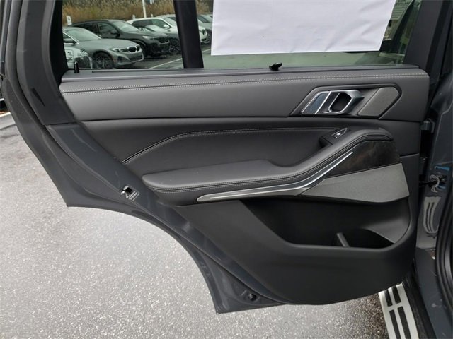 New 2026 BMW X5 xDrive40i w/ Climate Comfort Package image 12