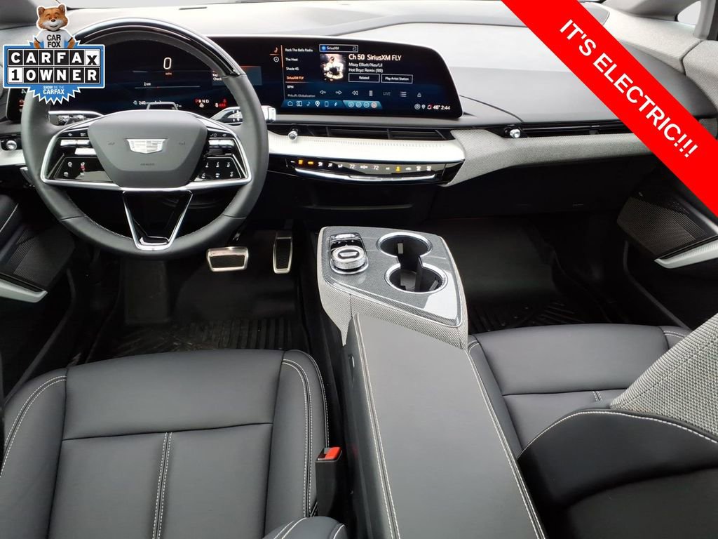 Used 2025 Cadillac Optiq Sport 1 image 16