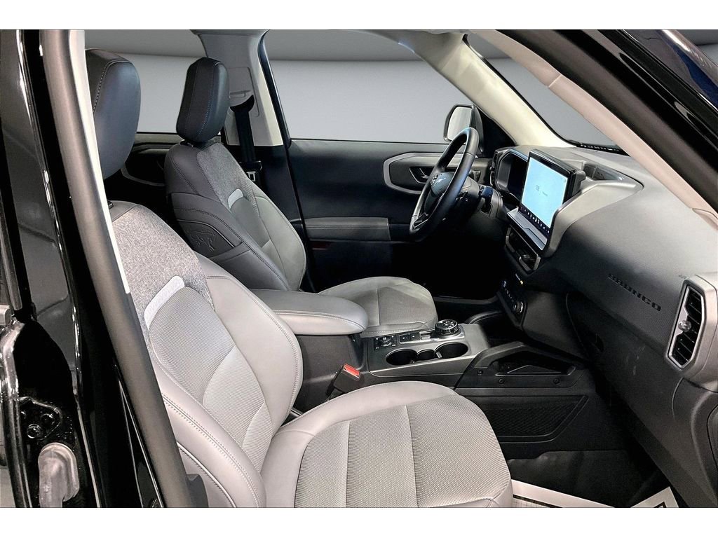 Used 2025 Ford Bronco Sport Badlands image 9