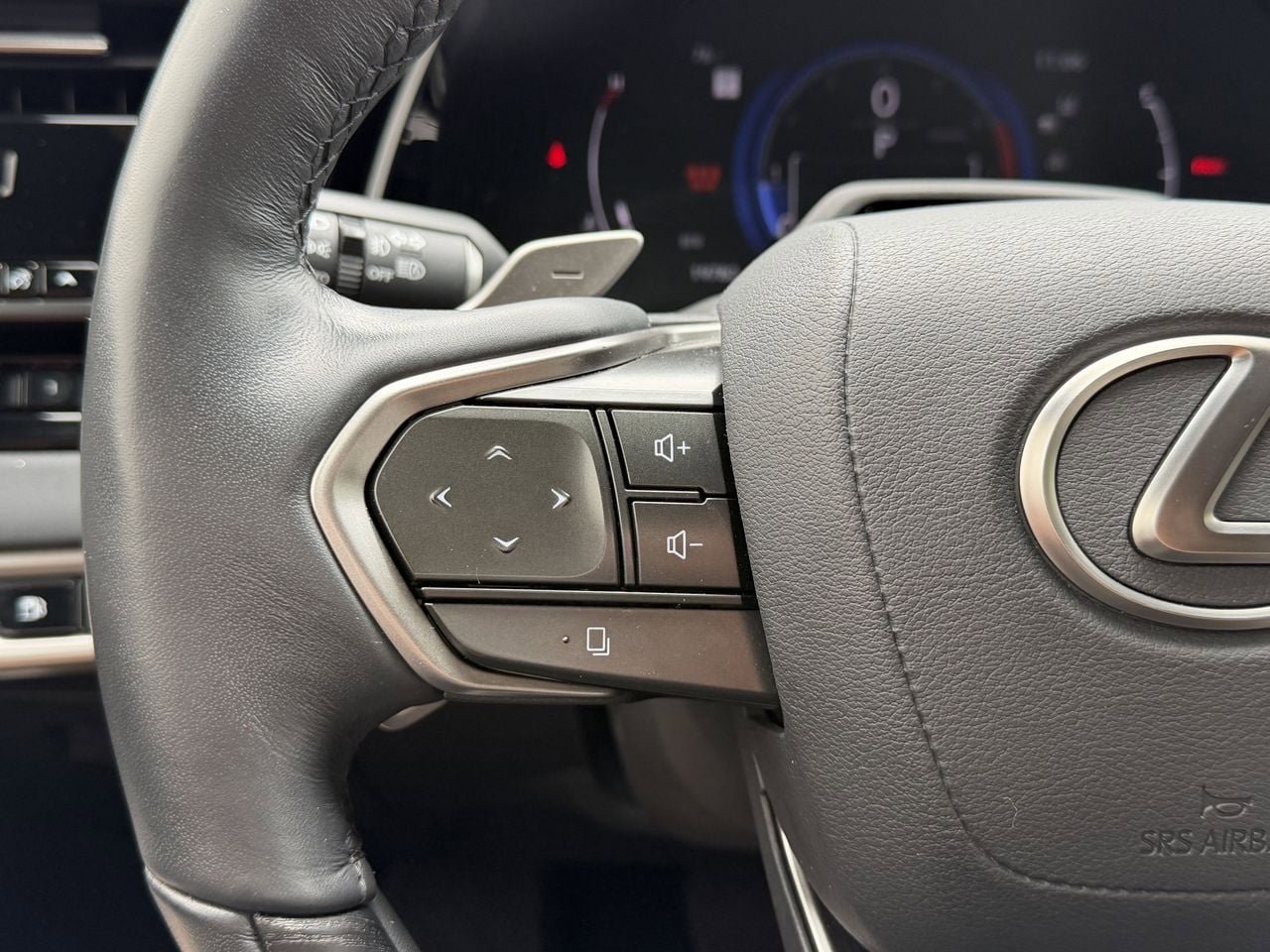 Used 2024 Lexus RX 350 Premium Plus w/ Convenience Package FWD image 15