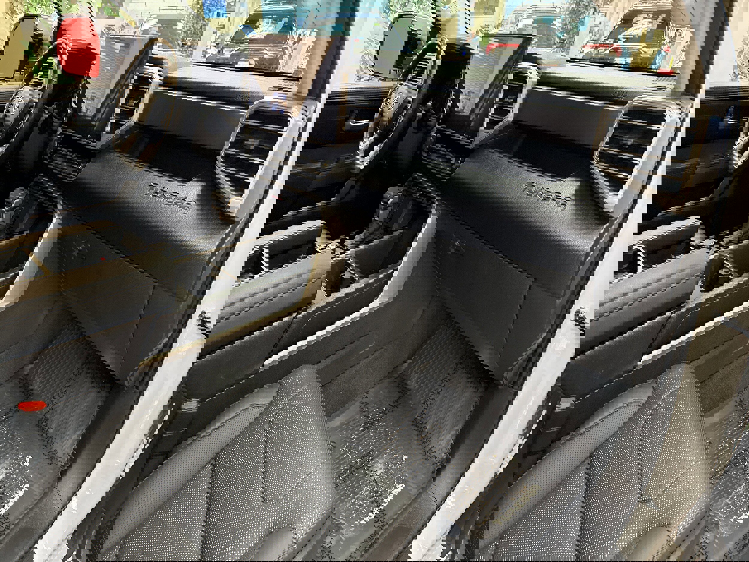 Used 2022 Toyota Tundra SR5 w/ SR5 Premium Package image 16