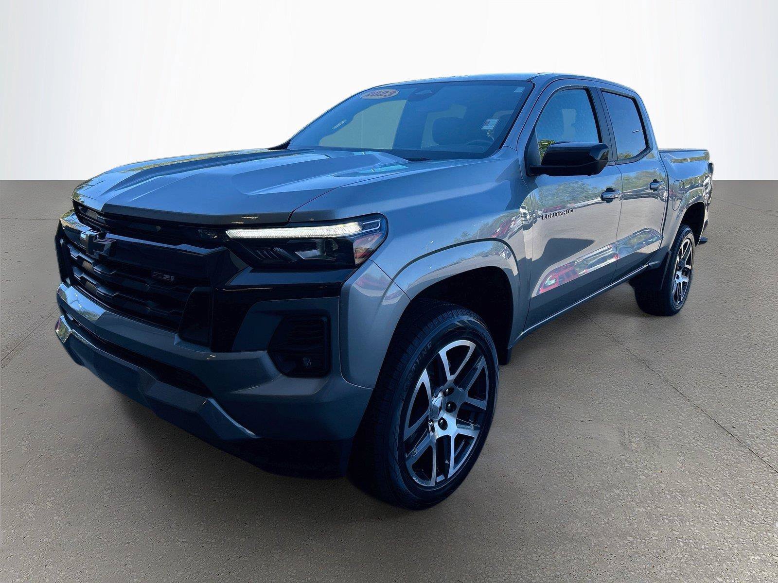 Used 2023 Chevrolet Colorado Z71 w/ Z71 Convenience Package 2 AWD/4WD image 8
