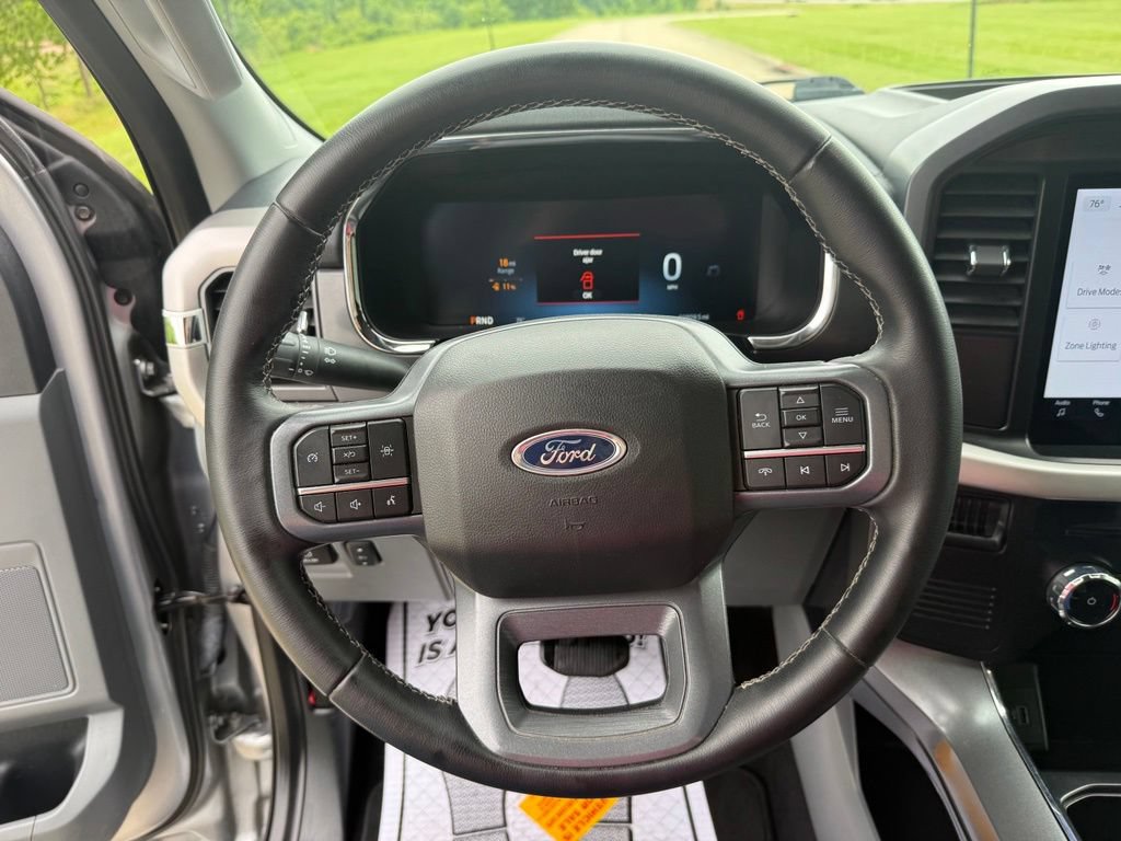 Used 2023 Ford F150 Lightning XLT AWD/4WD image 27