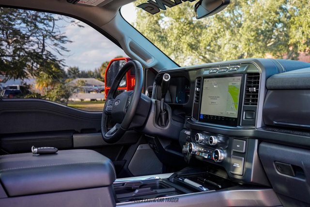 Used 2023 Ford F450 Lariat w/ FX4 Off-Road Package image 75