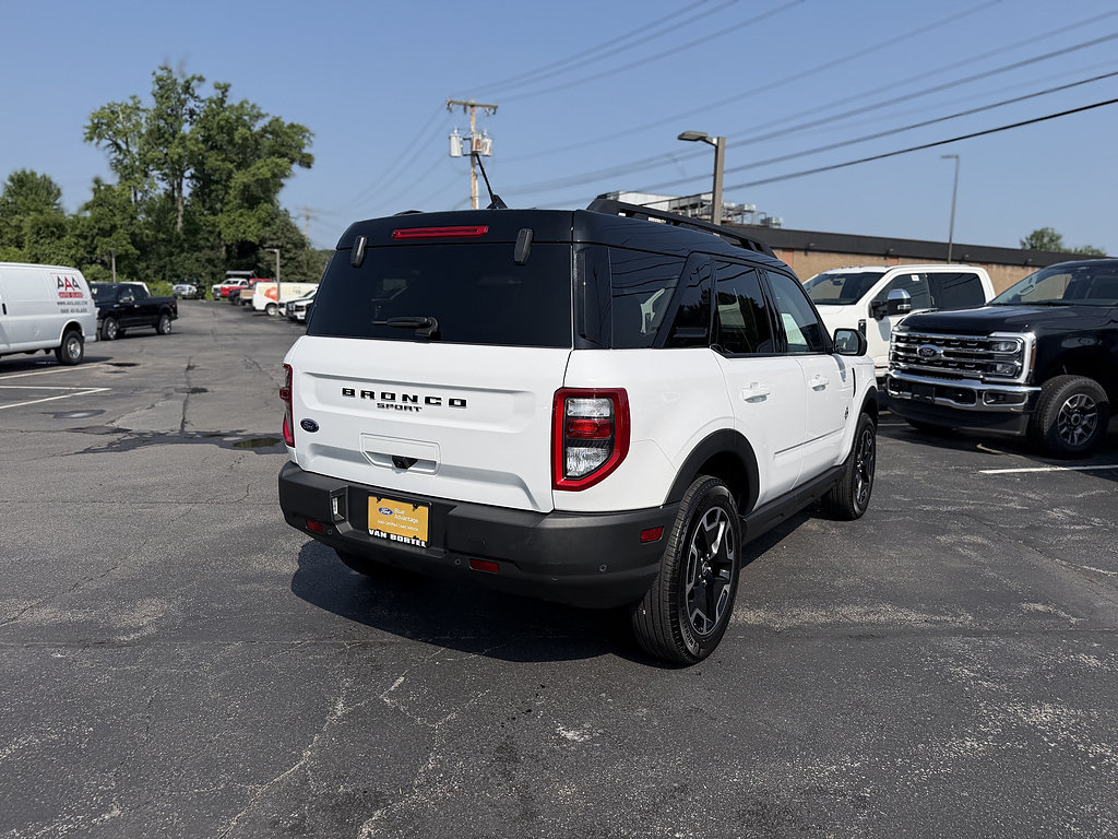 Certified 2024 Ford Bronco Sport Outer Banks w/ Tech Package AWD/4WD image 7