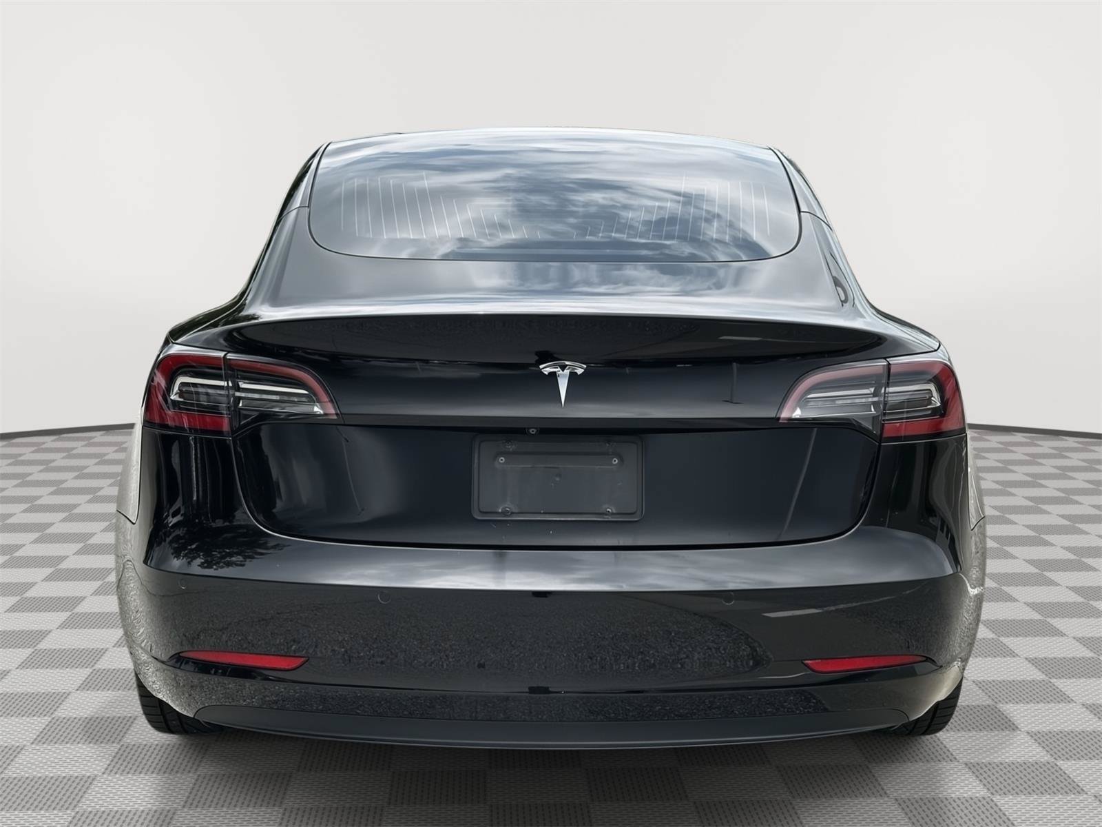 Used 2019 Tesla Model 3 Standard Range Plus RWD image 3