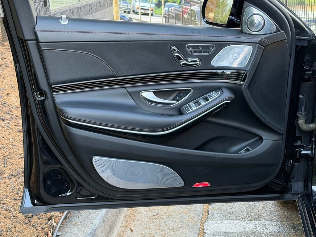 Used 2019 Mercedes-Benz Maybach S 650 image 28