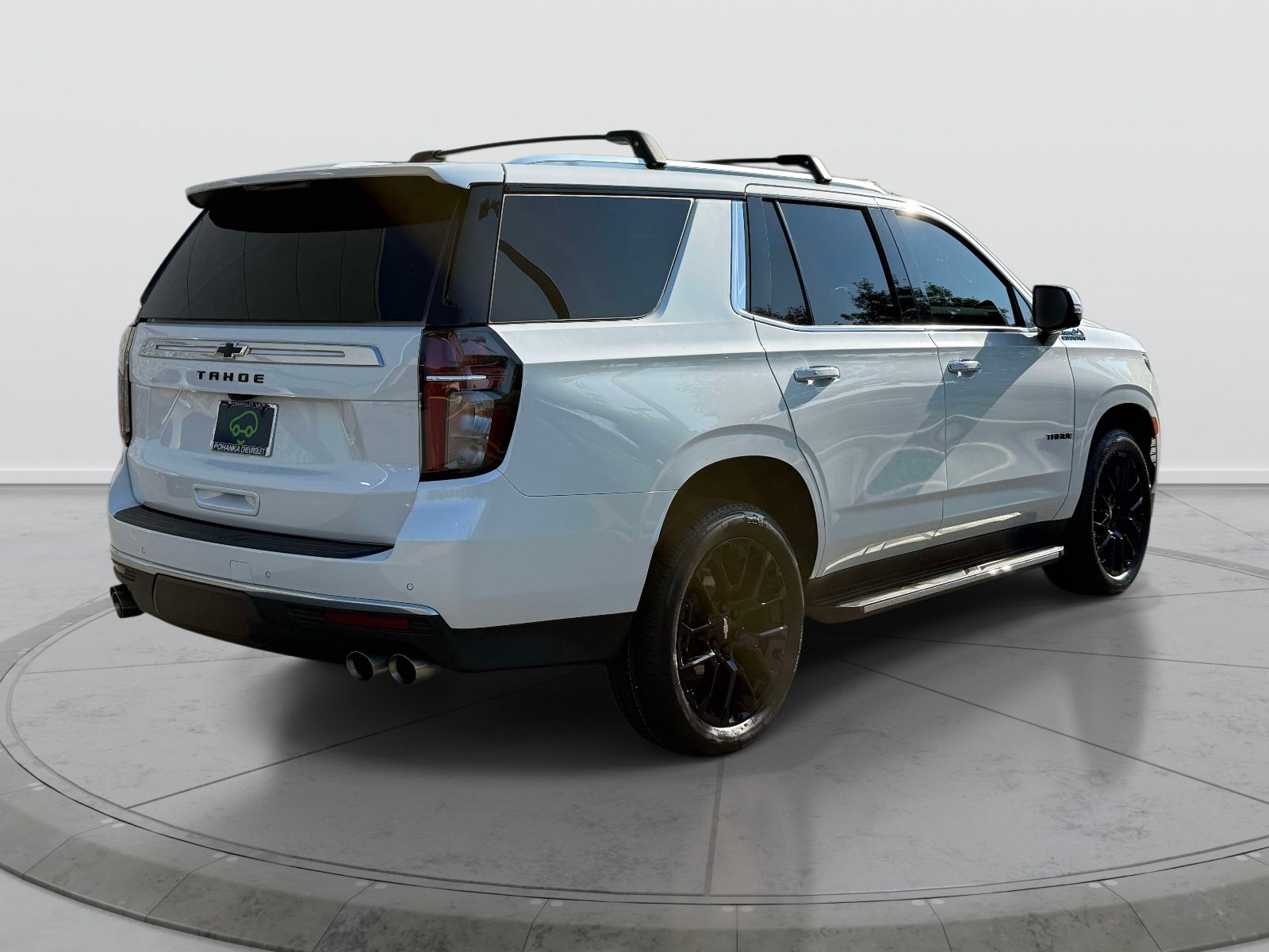Certified 2022 Chevrolet Tahoe High Country AWD/4WD image 2