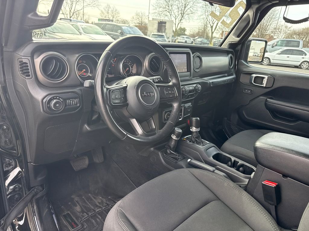 Used 2022 Jeep Wrangler Sport S image 17