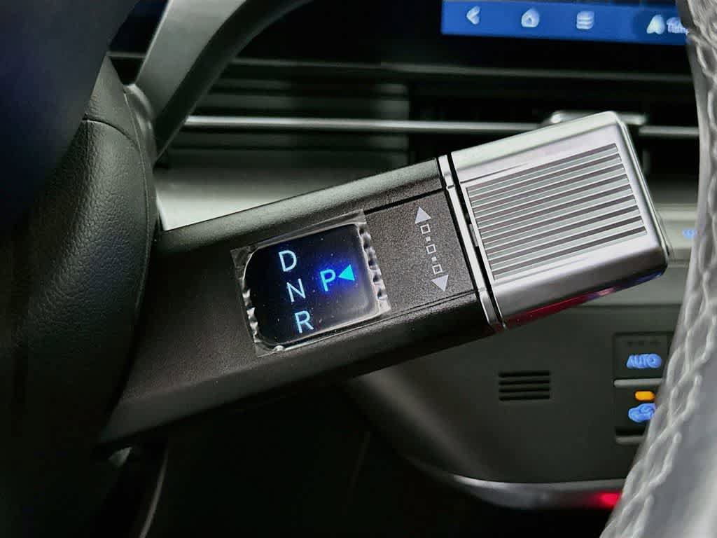 Used 2025 Hyundai Kona SEL FWD image 18