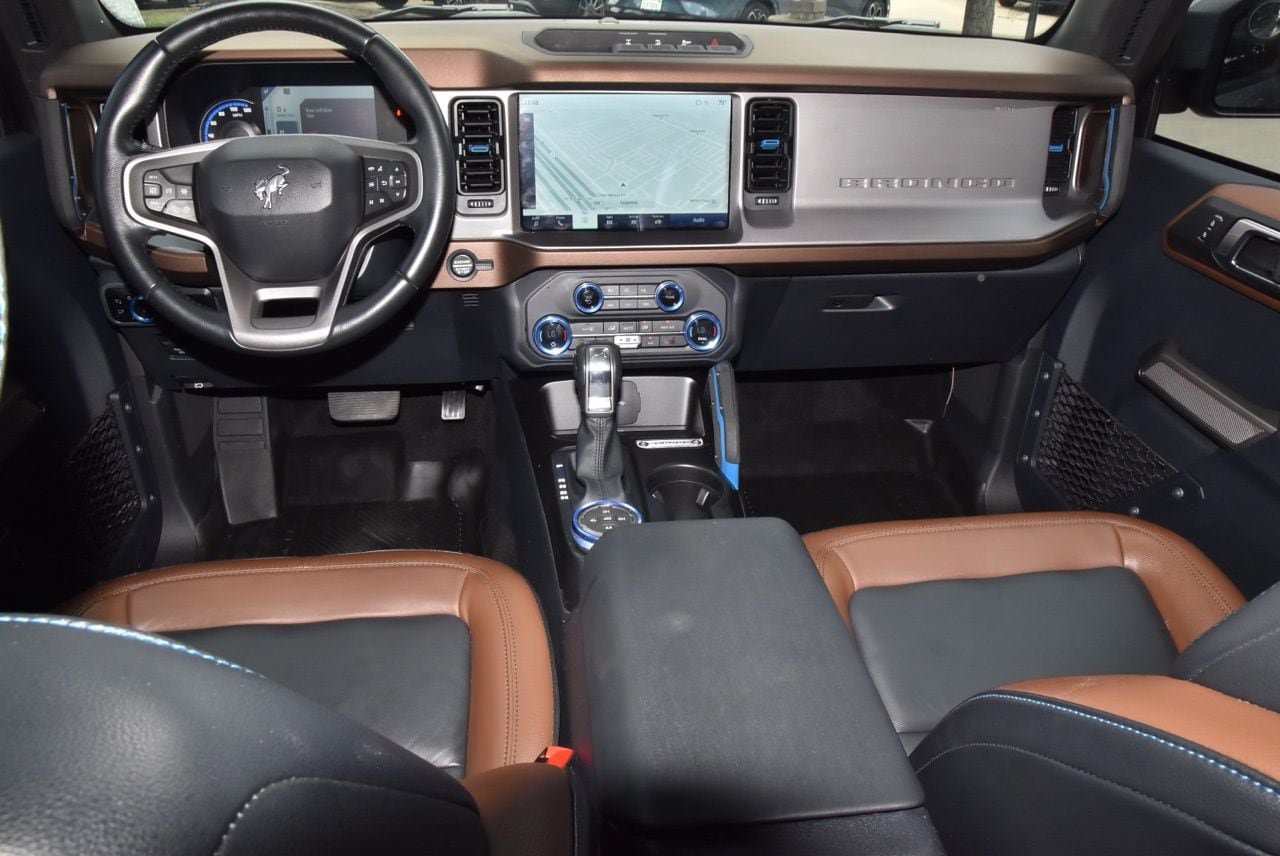 Used 2023 Ford Bronco Outer Banks AWD/4WD image 16