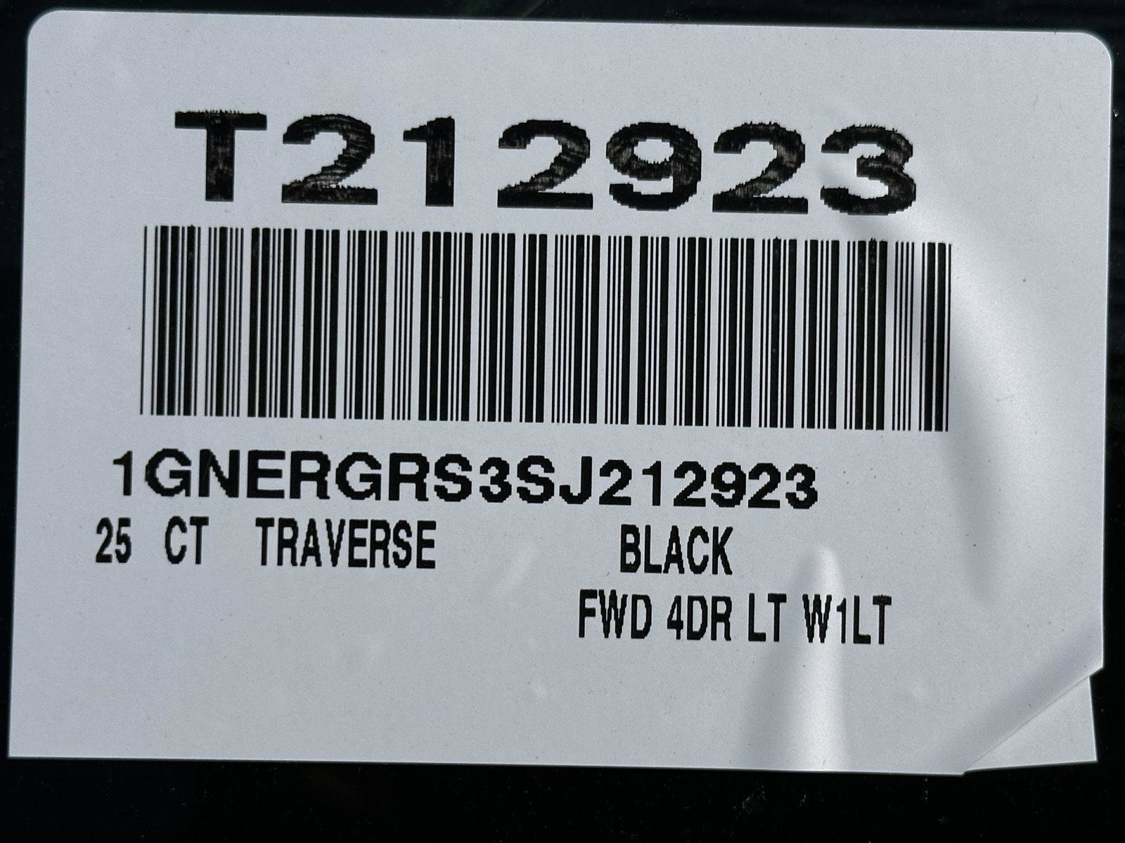 Used 2025 Chevrolet Traverse LT w/ Driver Confidence Package image 15