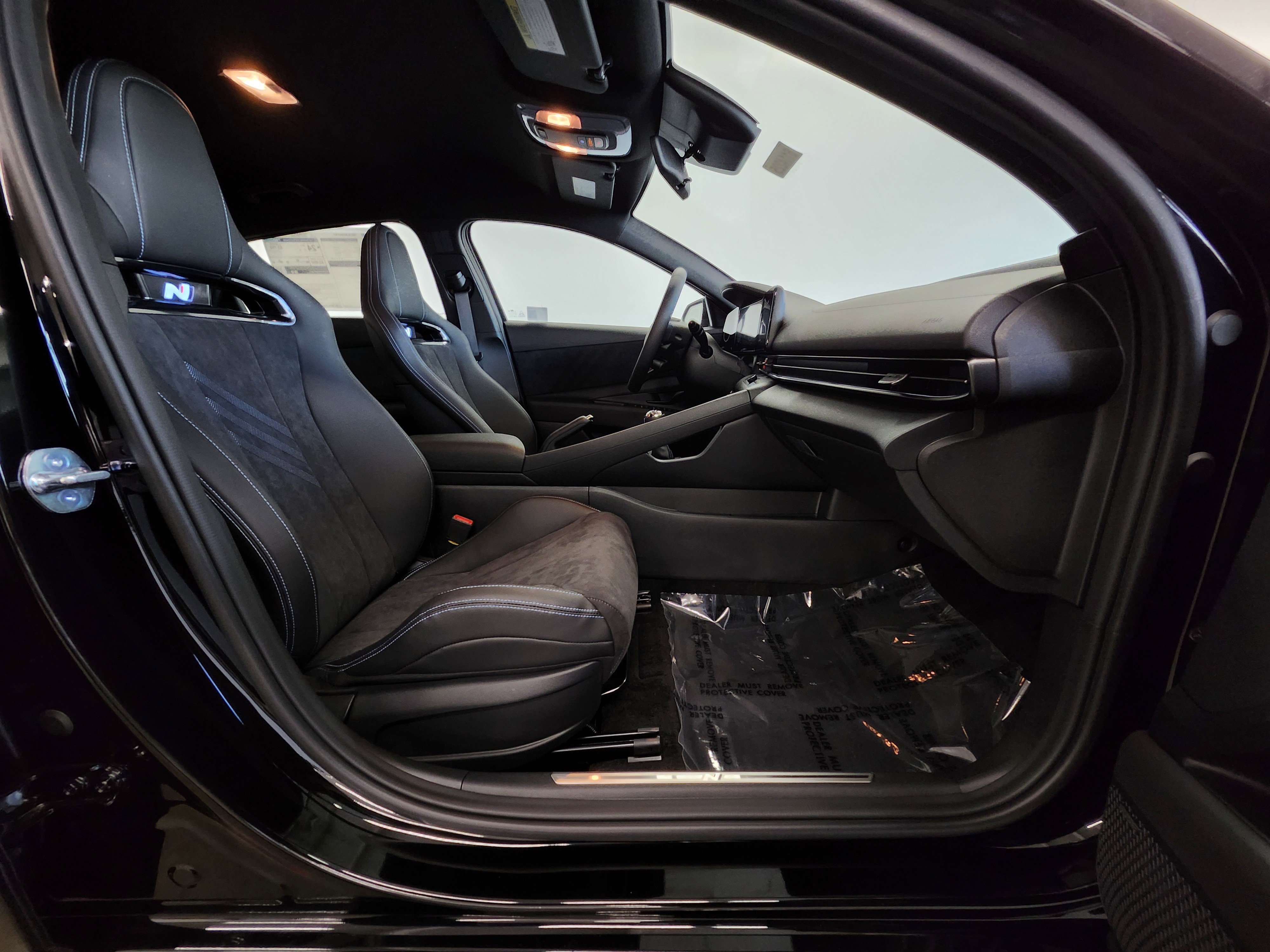 New 2025 Hyundai Elantra N image 17