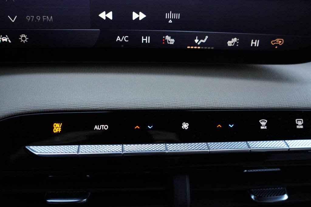 Certified 2026 Buick Enclave Preferred AWD/4WD image 29