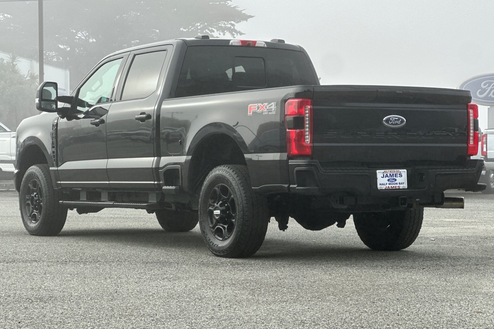 Used 2024 Ford F250 XLT w/ XLT Premium Package AWD/4WD image 3