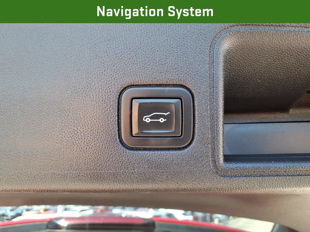 Certified 2020 GMC Terrain Denali w/ Denali Premium Package AWD/4WD image 17