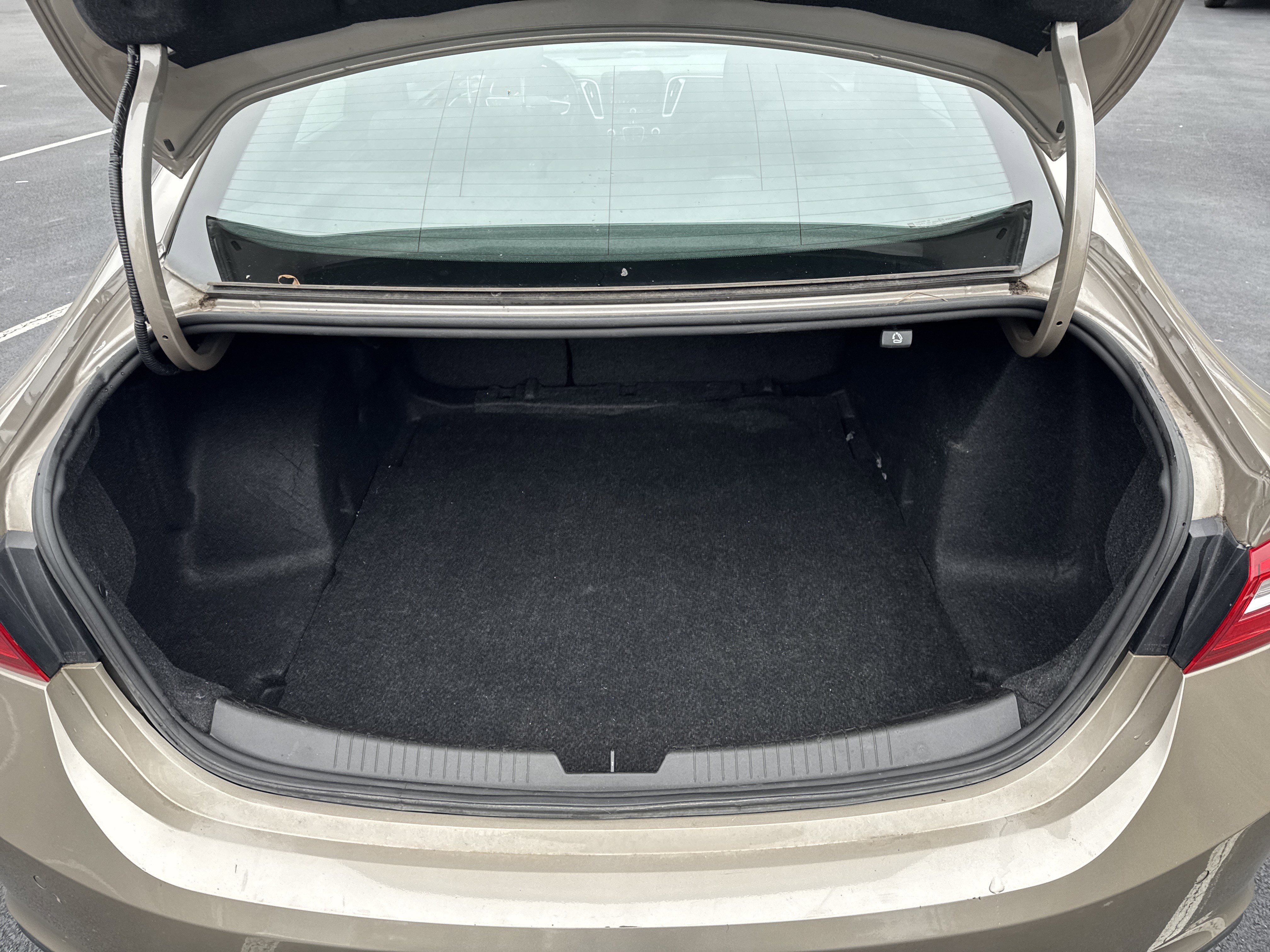 Used 2024 Chevrolet Malibu LT image 27