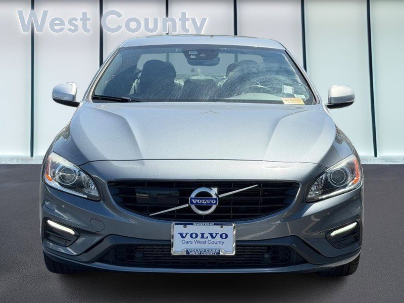 Used 2016 Volvo S60 T6 R-Design Platinum w/ Climate Package AWD/4WD image 10