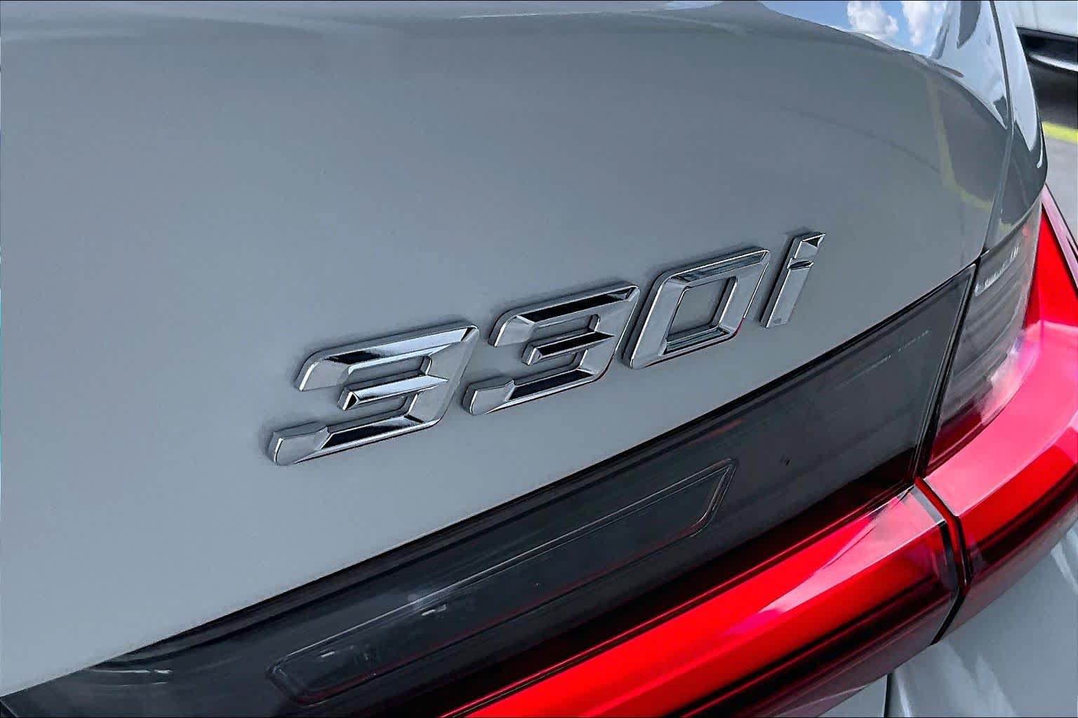Used 2024 BMW 330i Sedan RWD image 28