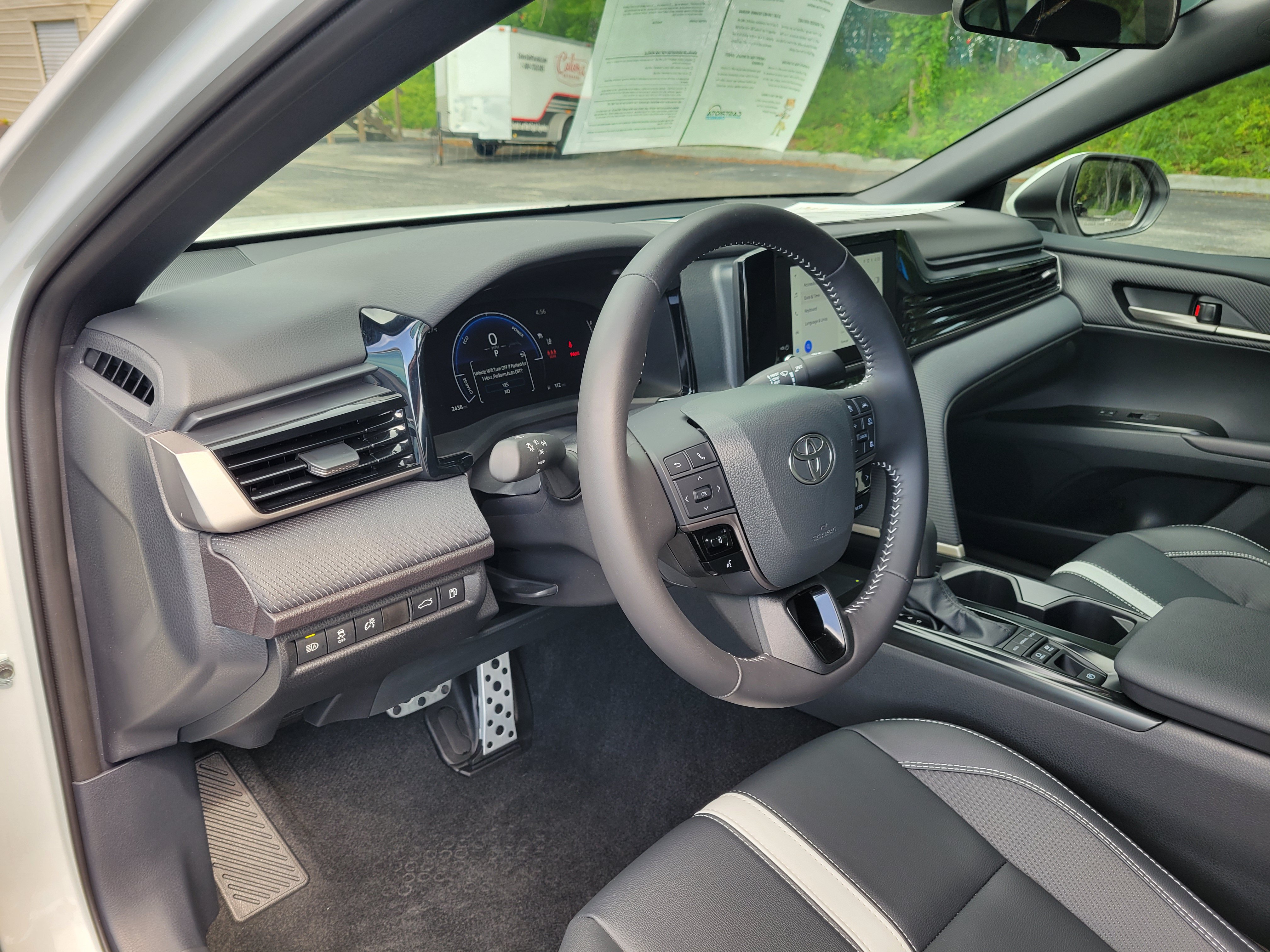 Used 2026 Toyota Camry SE FWD image 26