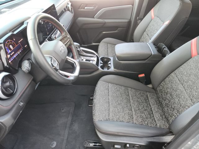 Used 2024 Chevrolet Colorado Z71 w/ Z71 Convenience Package 2 AWD/4WD image 10