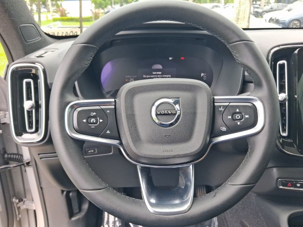 Used 2023 Volvo C40 P8 Recharge Ultimate w/ Protection Package Premier AWD/4WD image 17