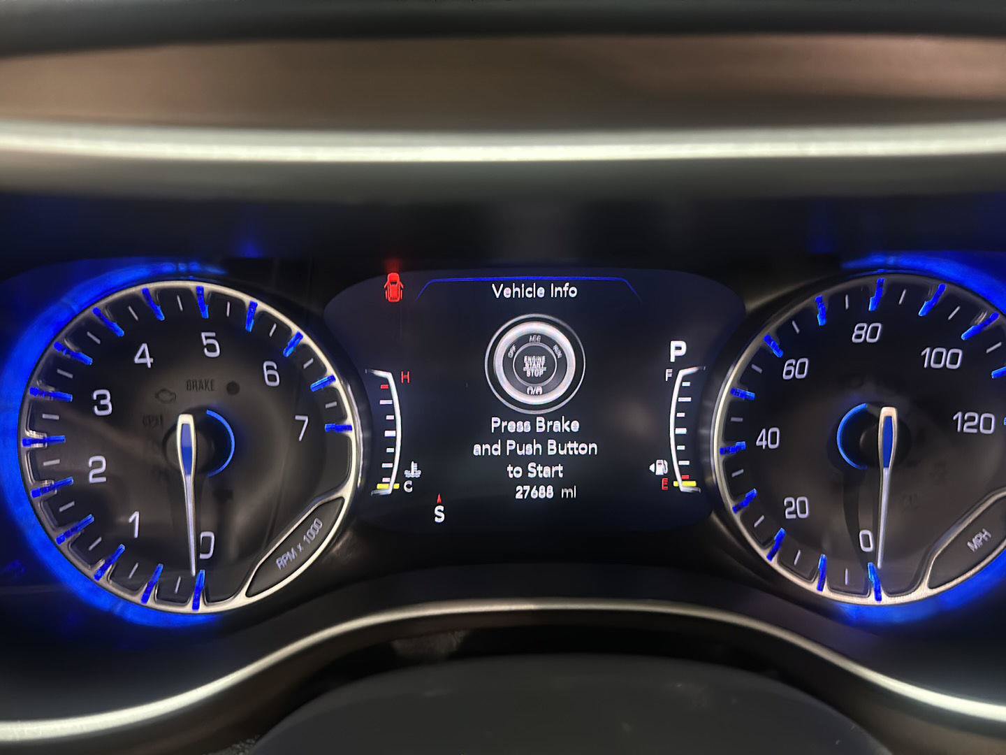 Used 2019 Chrysler Pacifica Touring Plus w/ Advanced Safetytec Group FWD image 19