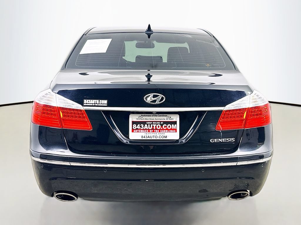 Used 2009 Hyundai Genesis 3.8 w/ Technology Pkg 4 RWD image 6