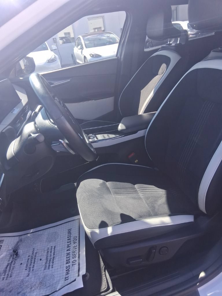 Used 2023 Kia EV6 GT-Line w/ GT-Line Suede Seat Package AWD/4WD image 6