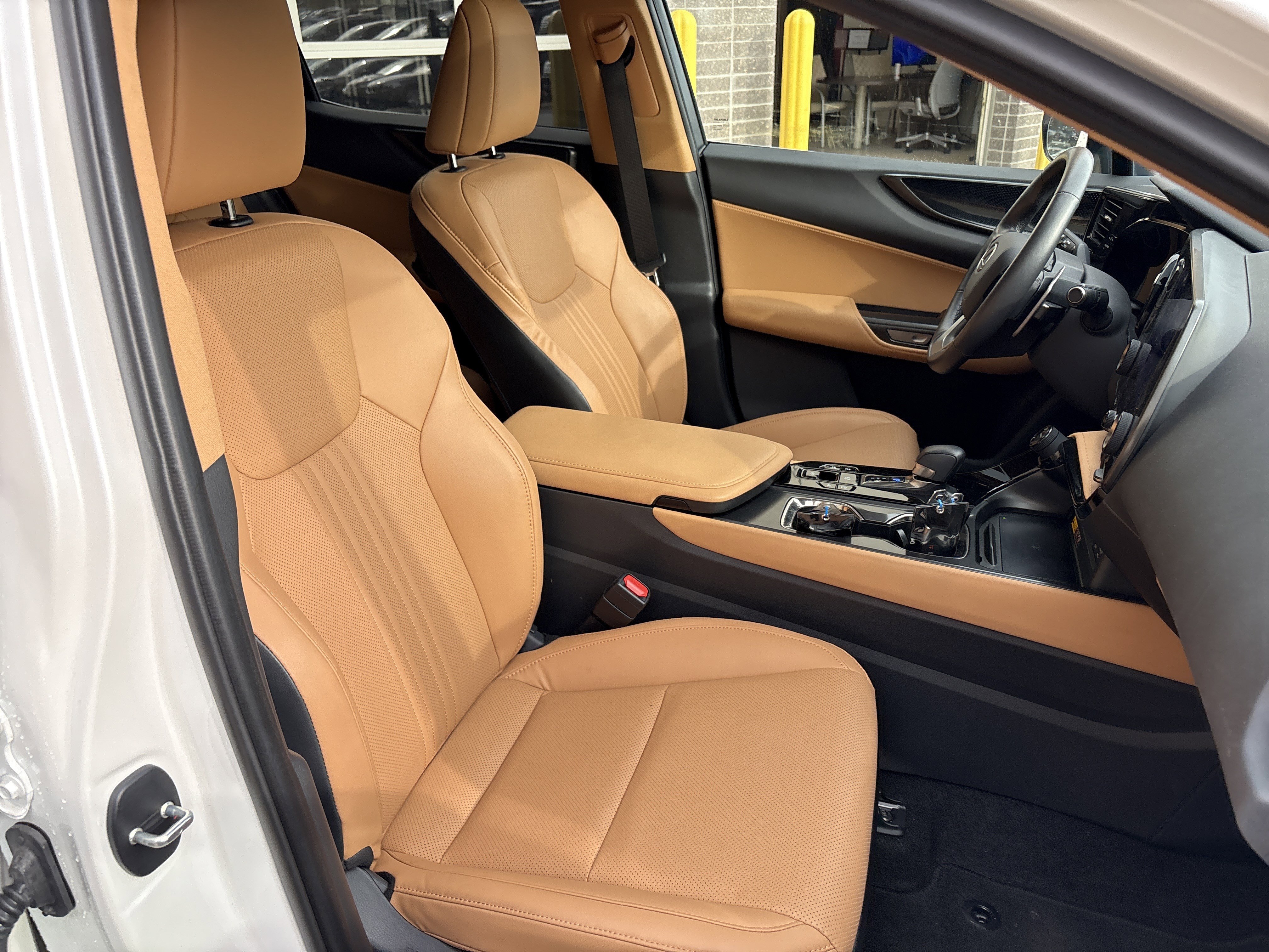 Used 2025 Lexus NX 350 AWD image 33