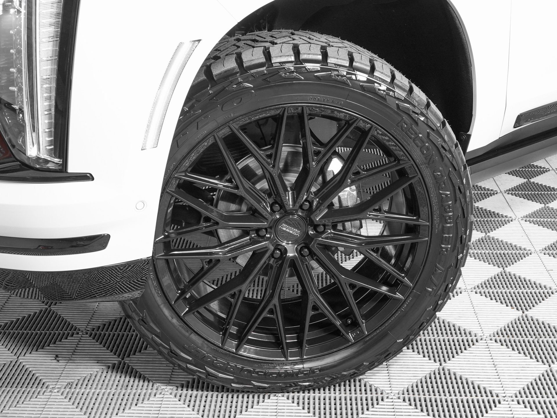 Used 2026 Cadillac Escalade Platinum Sport w/ LPO, Floor Liner Package image 35