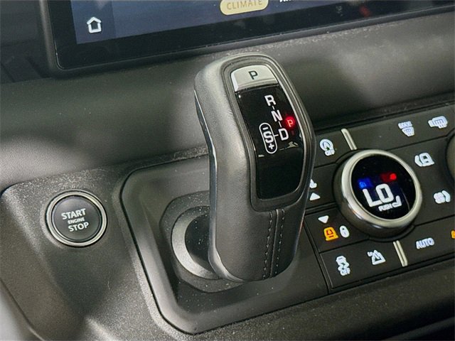 Certified 2023 Land Rover Defender 110 X-Dynamic SE image 19
