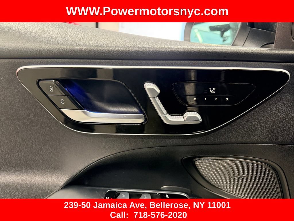 Used 2022 Mercedes-Benz C 300 4MATIC Sedan w/ Pinnacle Trim Package image 40